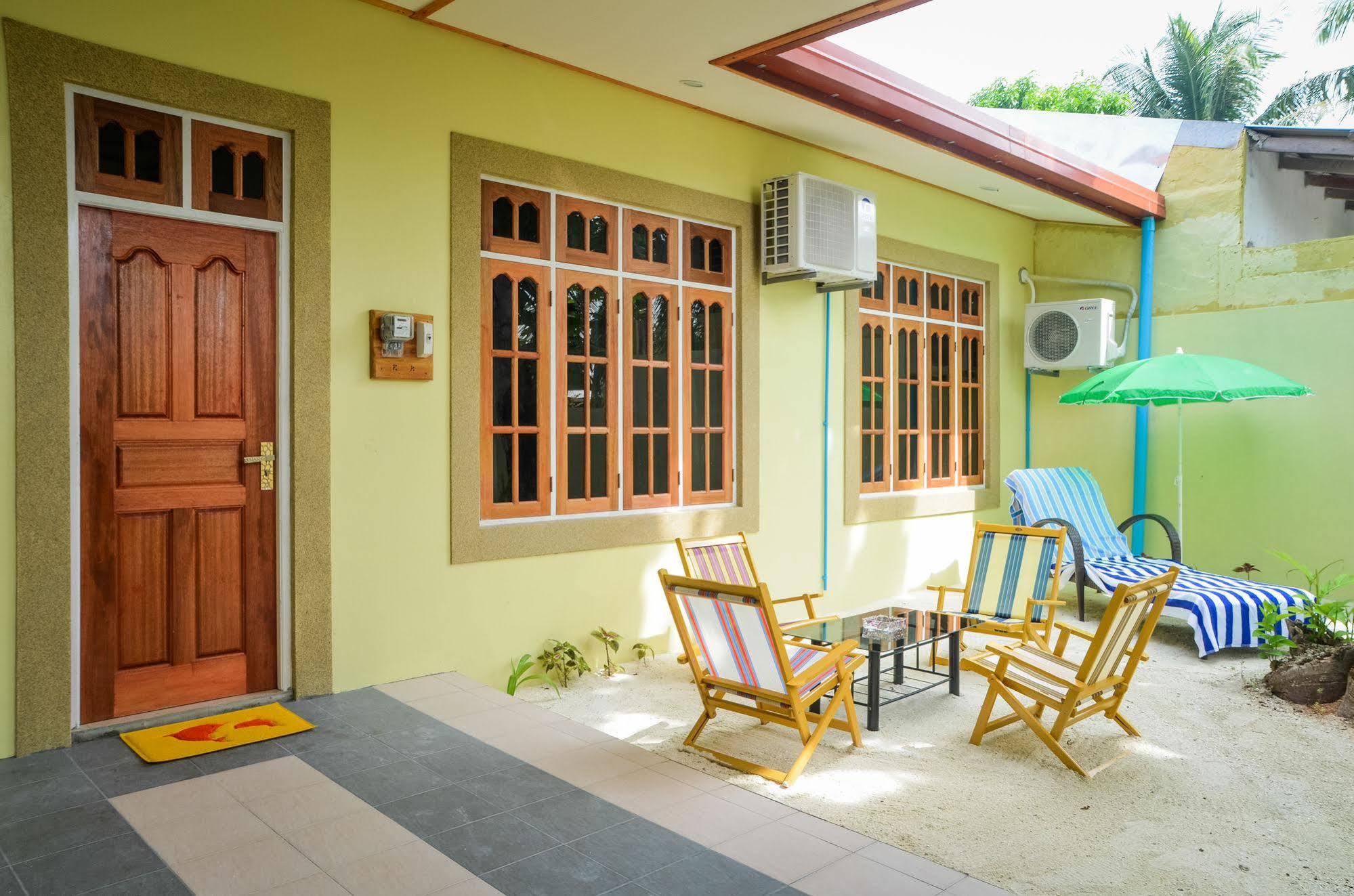 Whale Shark Inn Maamigili Extérieur photo